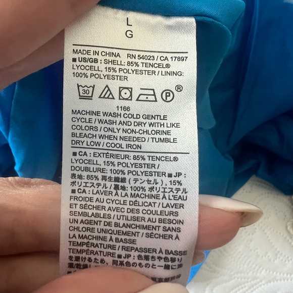 Gorgeous, BNWT banana republic maxi dress in blue size large - Picture 3 of 3